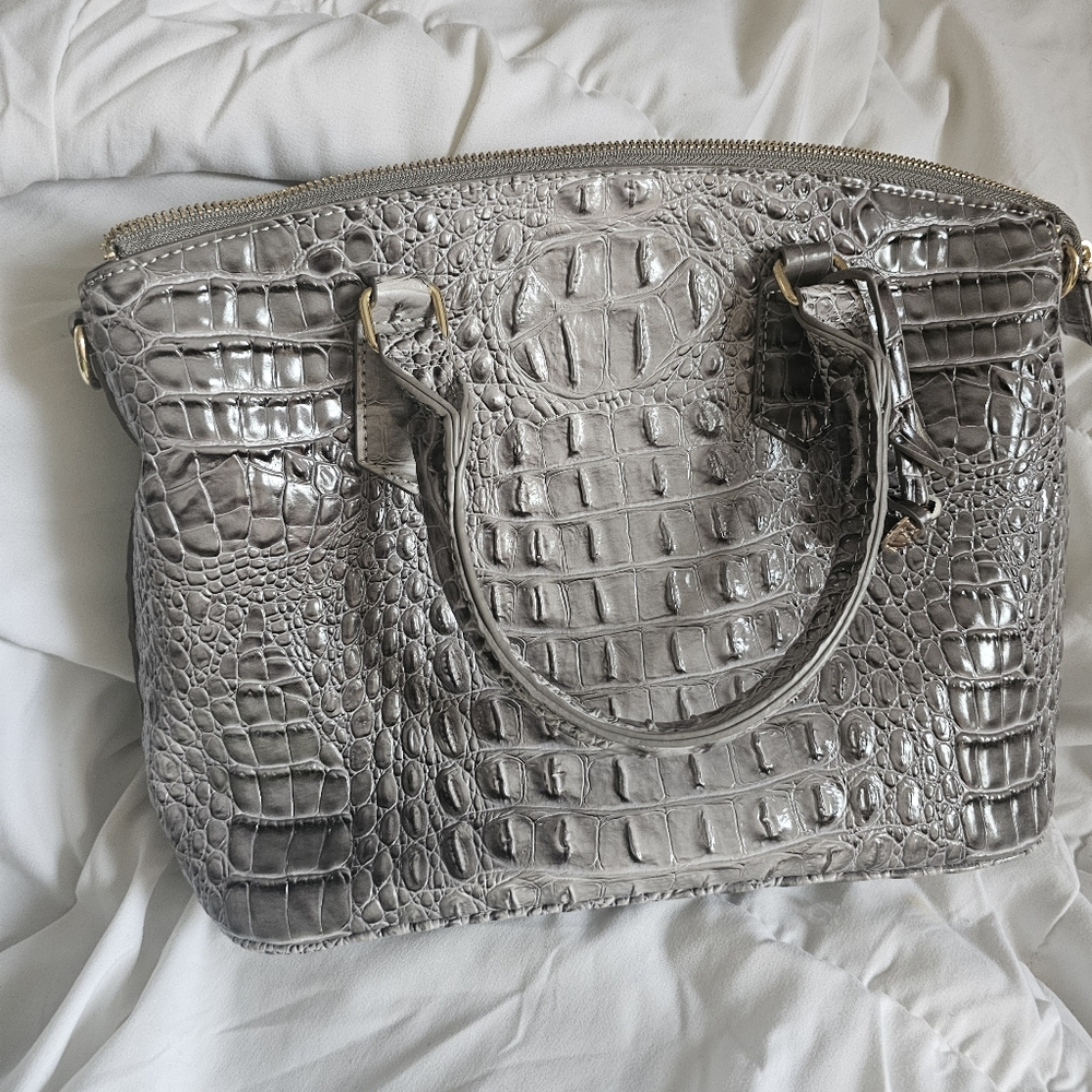 vegan leather crocodile tote - gray